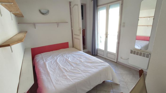 Image No.18-3 Bed House for sale