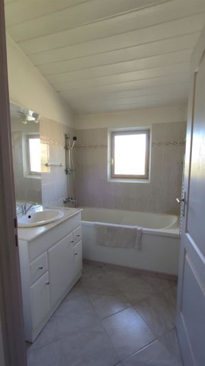 Image No.19-3 Bed House for sale