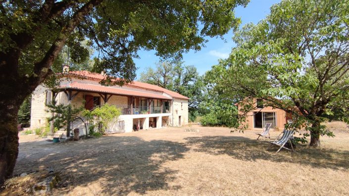 Image No.1-4 Bed House for sale