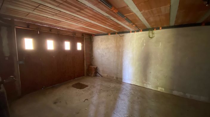 Image No.31-3 Bed House for sale