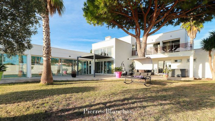 Image No.1-3 Bed House for sale