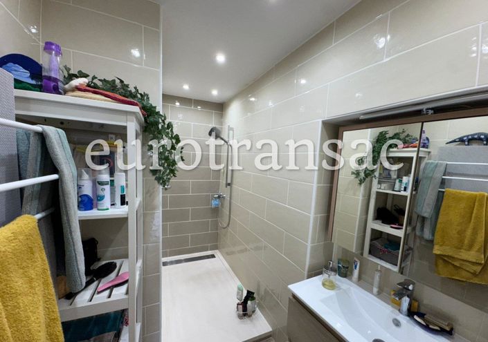 Image No.18-Maison de 3 chambres à vendre à Nézignan-l'Évêque