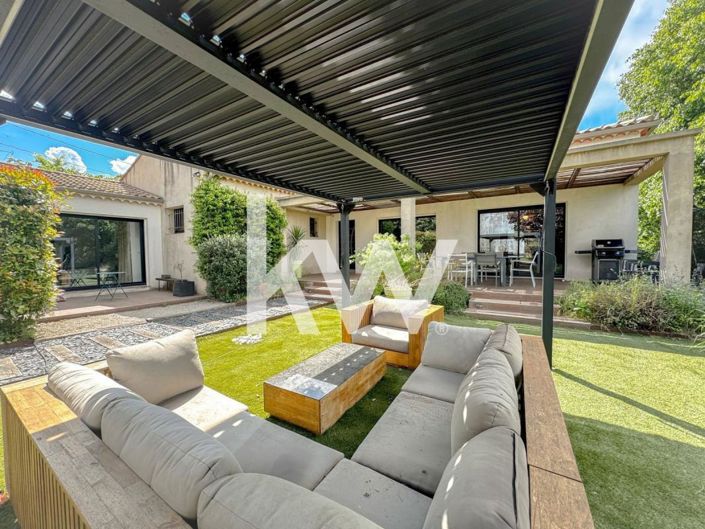 Image No.1-3 Bed House for sale
