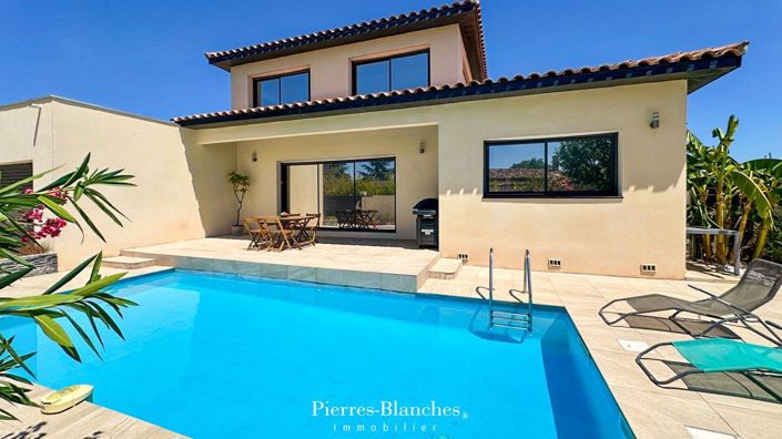 Image No.1-5 Bed House for sale