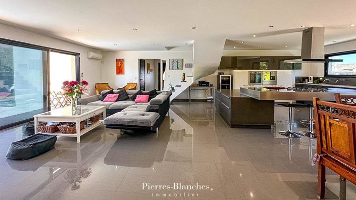 Image No.2-Maison de 5 chambres à vendre à Clermont-l'Hérault