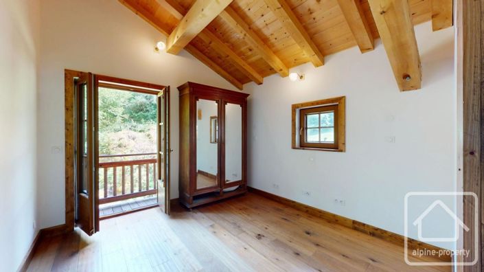 Image No.22-3 Bed Property for sale