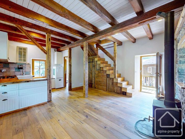 Image No.3-3 Bed Property for sale