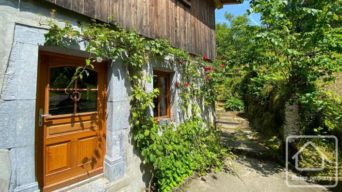 Image No.31-3 Bed Property for sale