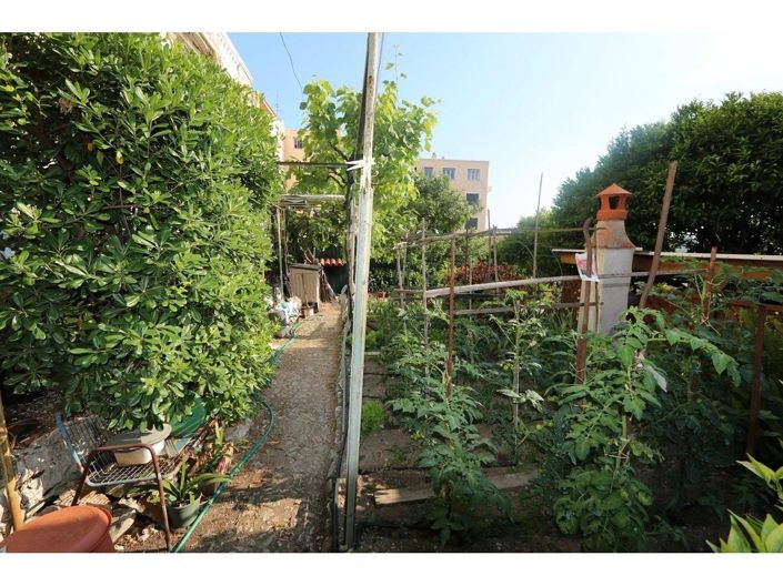 Image No.4-1 Bed House for sale