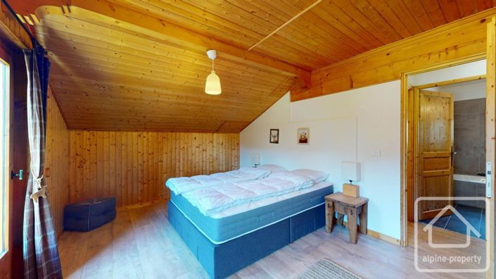 Image No.18-4 Bed Property for sale