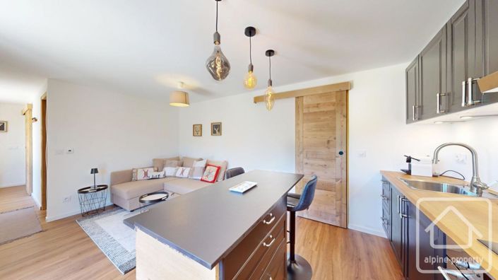 Image No.24-4 Bed Property for sale