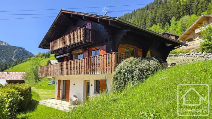 Image No.40-4 Bed Property for sale