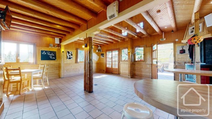 Image No.14-4 Bed Property for sale