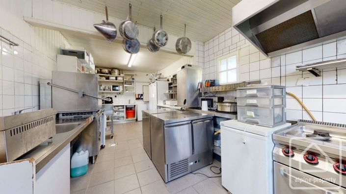 Image No.30-4 Bed Property for sale