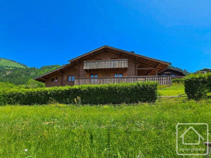 Image No.1-6 Bed Property for sale