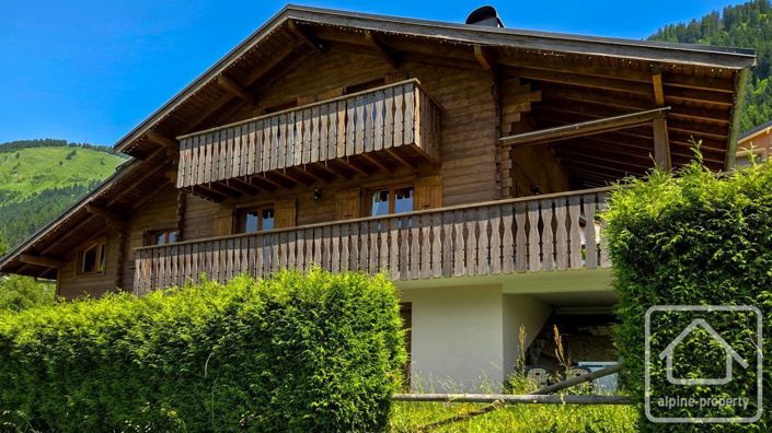 Image No.4-6 Bed Property for sale