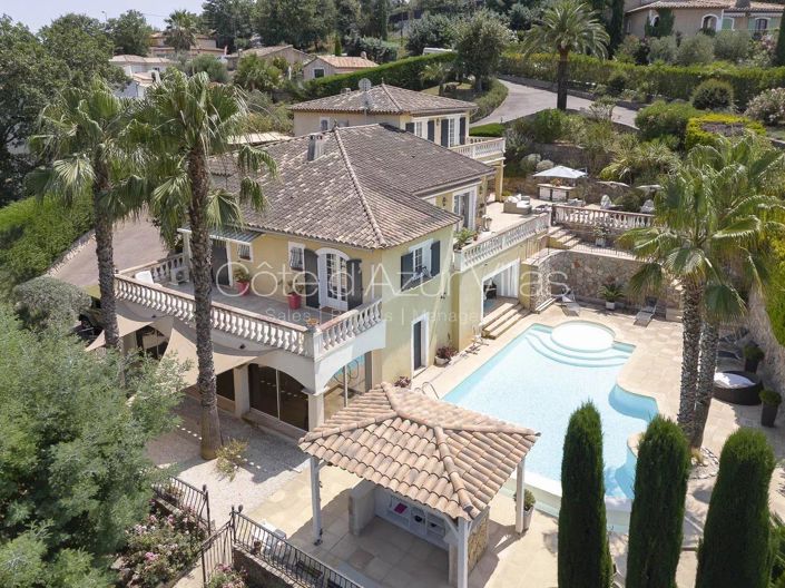 Image No.1-4 Bed House for sale