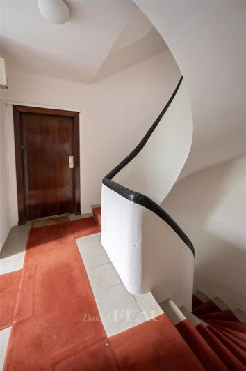 Image No.10-1 Bed Apartment for sale