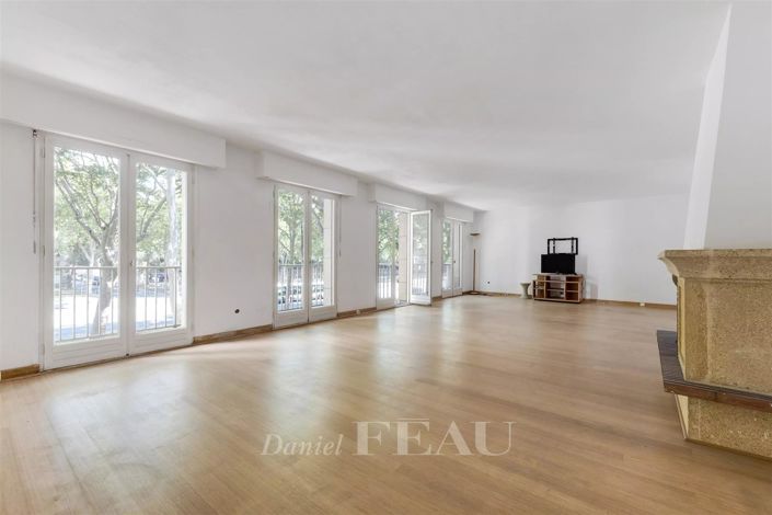 Image No.3-5 Bed Apartment for sale