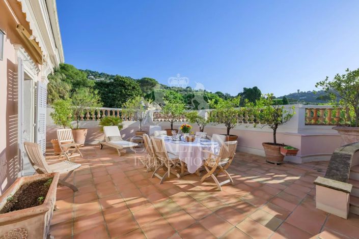 Image No.3-Propriété de 4 chambres à vendre à Cannes