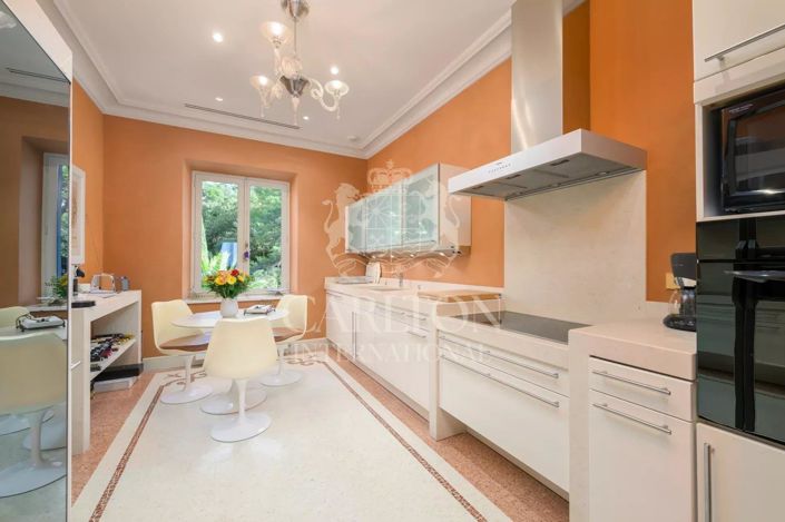 Image No.6-Propriété de 4 chambres à vendre à Cannes