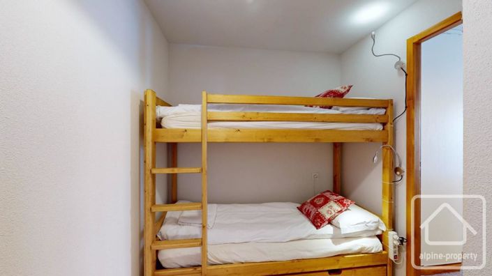 Image No.11-3 Bed Apartment for sale