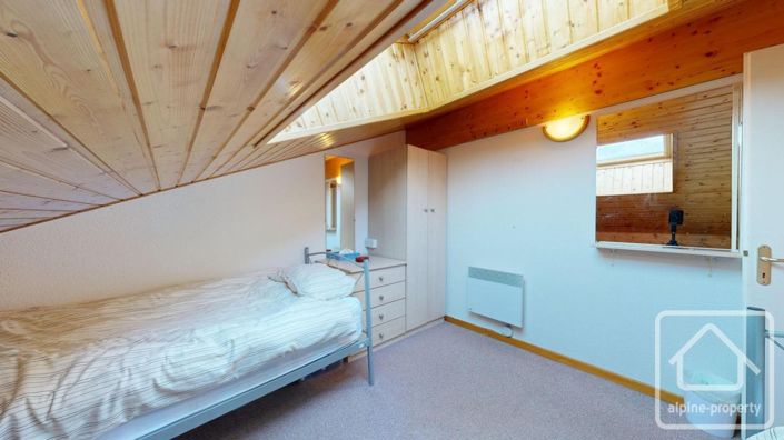 Image No.10-2 Bed Apartment for sale