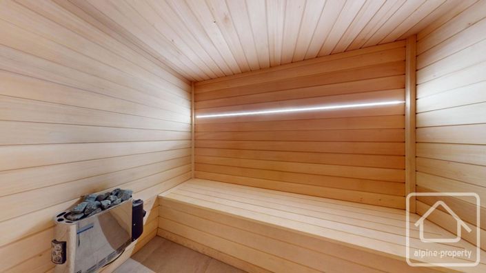 Image No.27-4 Bed Property for sale