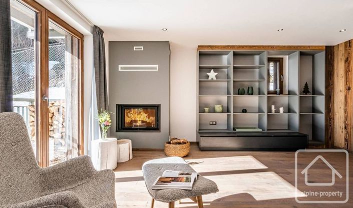 Image No.6-4 Bed Property for sale