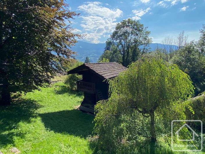 Image No.15-6 Bed Property for sale