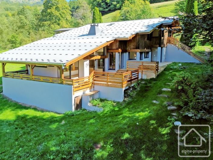 Image No.2-6 Bed Property for sale