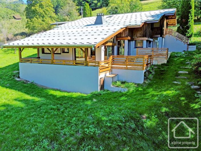 Image No.3-6 Bed Property for sale