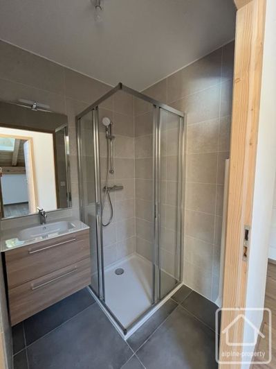 Image No.15-4 Bed Apartment for sale