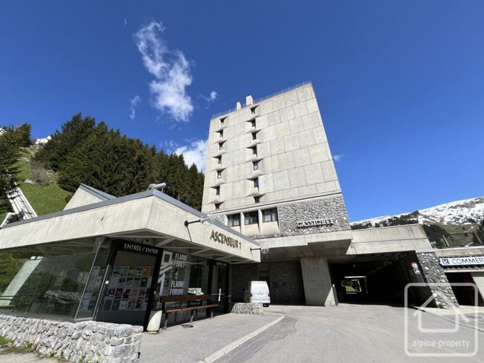 Image No.18-2 Bed Apartment for sale