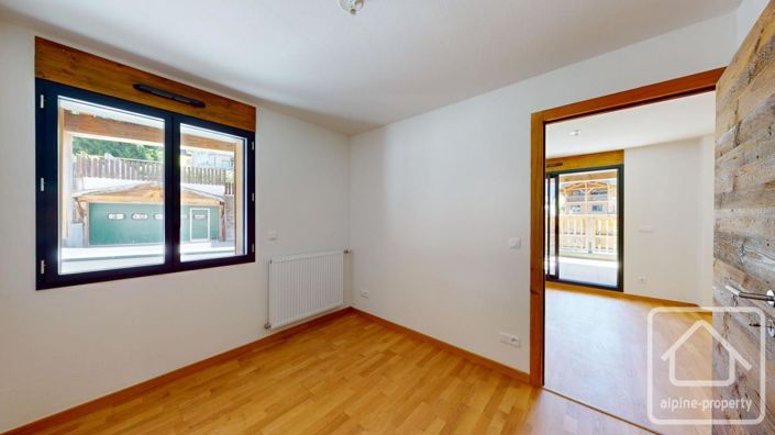 Image No.13-2 Bed Property for sale