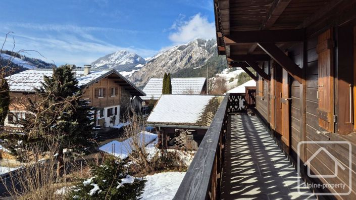 Image No.38-9 Bed Property for sale