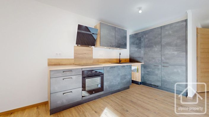 Image No.10-3 Bed Apartment for sale