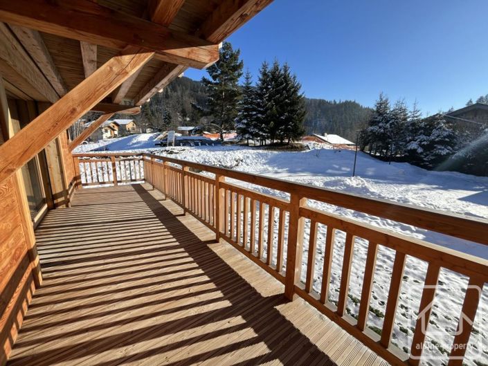 Image No.20-3 Bed Apartment for sale