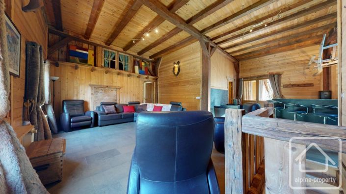 Image No.24-8 Bed Property for sale