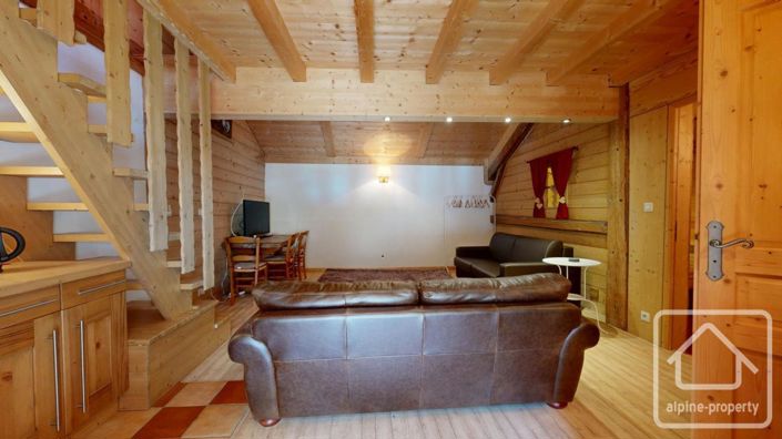 Image No.36-8 Bed Property for sale