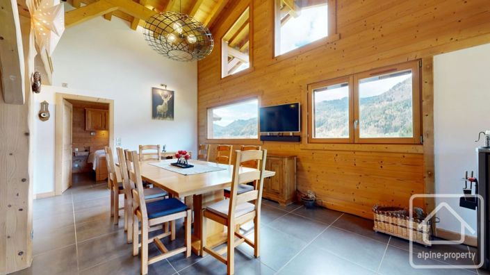 Image No.10-3 Bed Property for sale