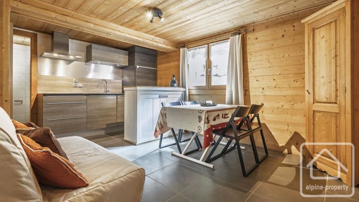 Image No.26-3 Bed Property for sale