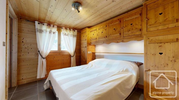 Image No.32-3 Bed Property for sale