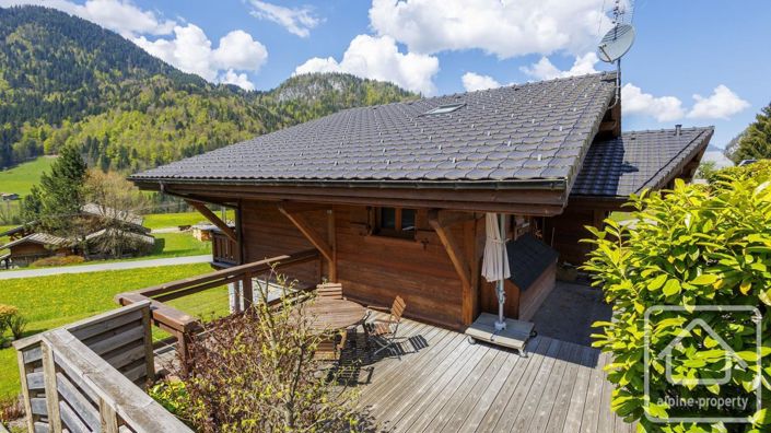 Image No.9-3 Bed Property for sale