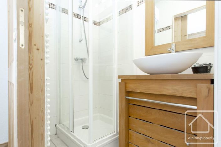 Image No.16-2 Bed Apartment for sale