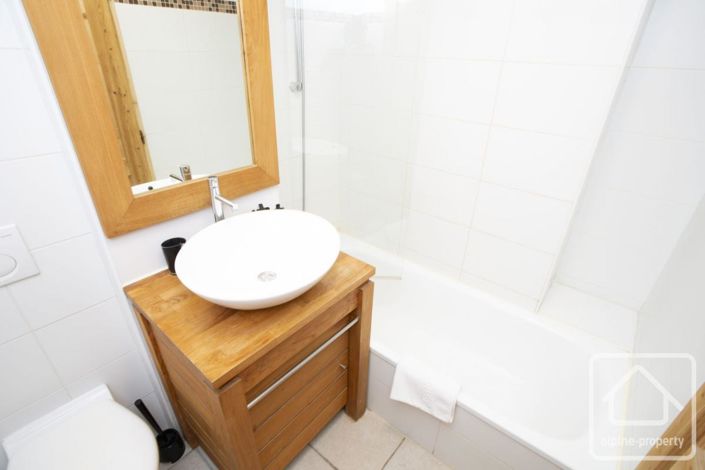 Image No.17-2 Bed Apartment for sale