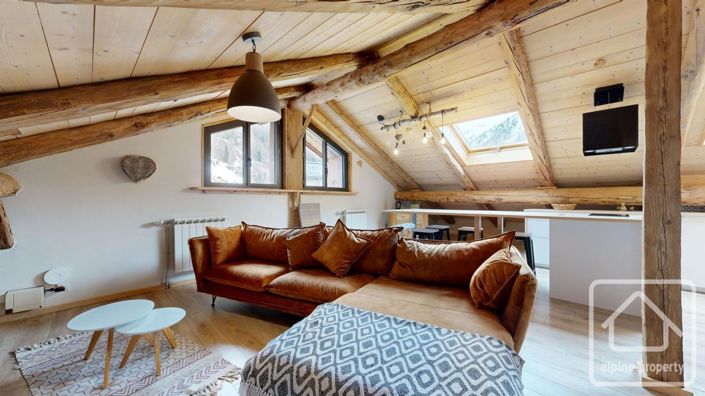 Image No.2-7 Bed Property for sale