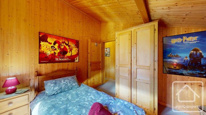 Image No.19-6 Bed Property for sale