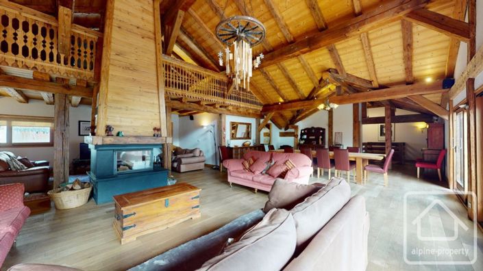 Image No.13-7 Bed Property for sale