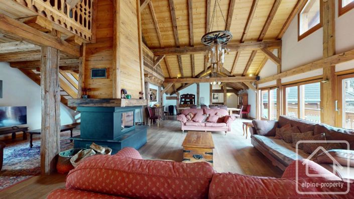 Image No.15-7 Bed Property for sale